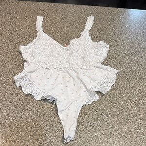 Vintage 70s dreamwear lingerie lace floral teddy bodysuit